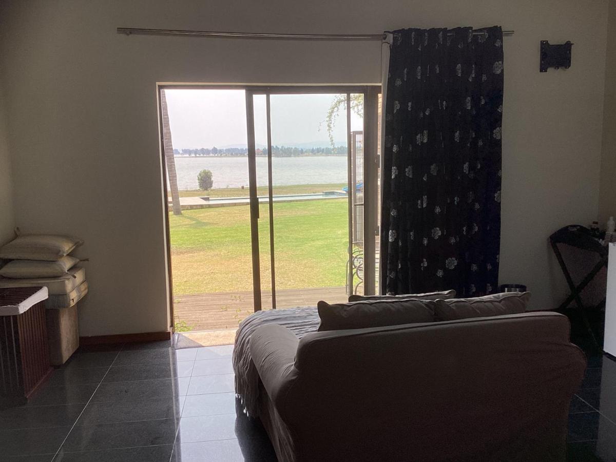 The Vaal Guesthouse Oranjeville Buitenkant foto